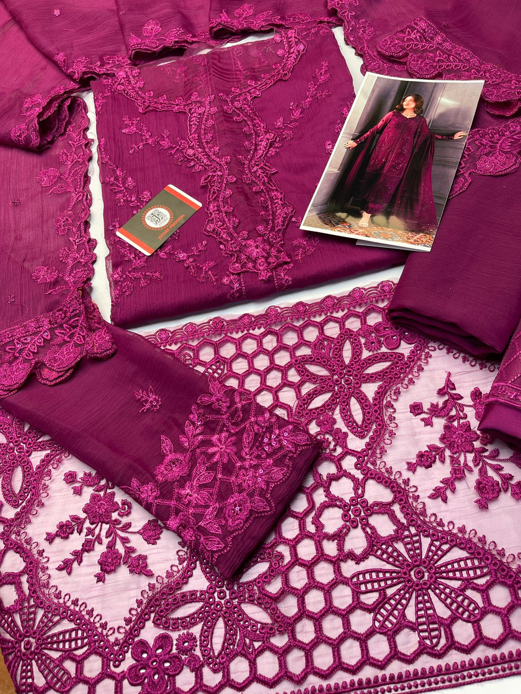 LAWN 3 PIECE | SUMMER COLLECTION | UNSTITCHED SUIT