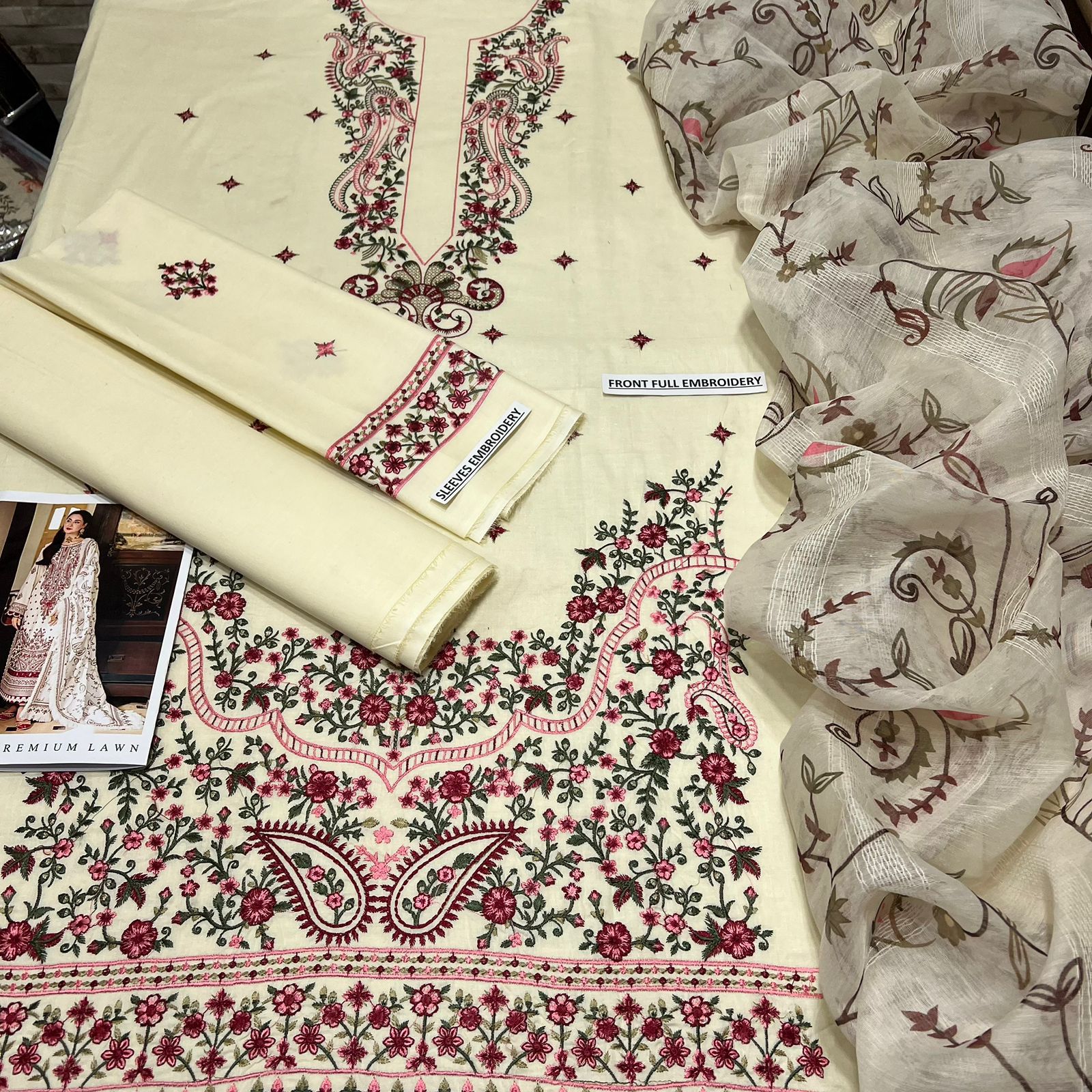 LAWN 3 PIECE | UNSTICHED SUIT | SUMMER COLLECTION